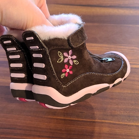 Stride Rite boots - Picture 2 of 6